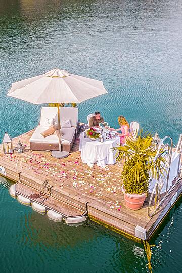 Dinner-Floß im Millstätter See – beliebter Ort für Heiratsanträge